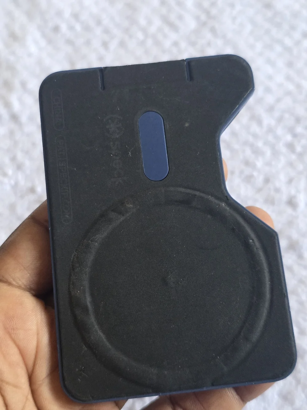 speck Black Slim Card Wallet with Grippy Back